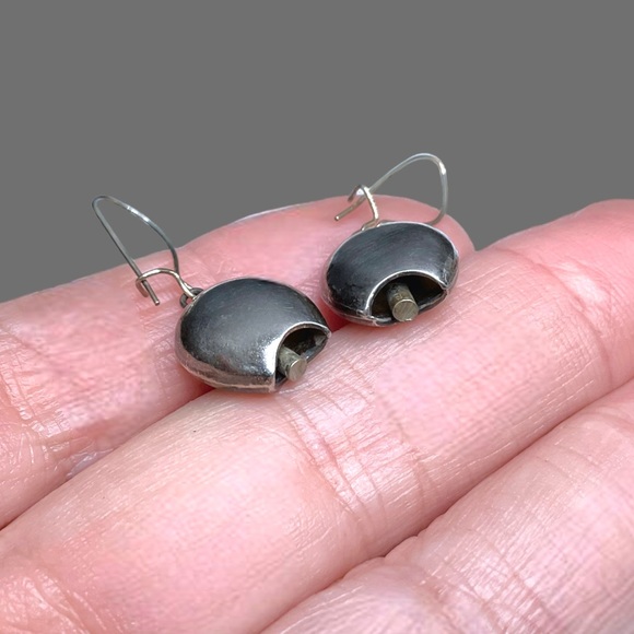 🌺Vintage Sterling & Enamel Bell Earrings - Picture 11 of 13